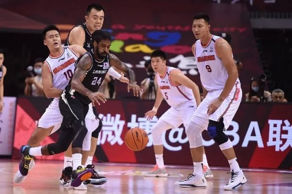 CBA直播辽宁对广东，看看NBA球星们如何介绍