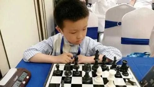 中国青少年国际象棋比赛视频，精彩瞬间回放-第2张图片-www.211178.com_果博福布斯